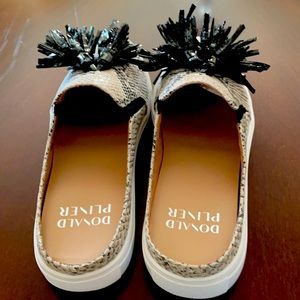 Women’s shoes